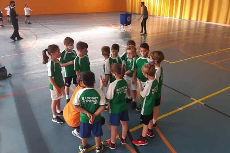 Diumenge al matí, el Sènior del Bàsquet Sitges-La Guixeta va sumar la cinquena victòria consecutiva davant del CB Pratenc, en la seva visita al pavelló dels del Baix Llobregat, 60 a 67.
