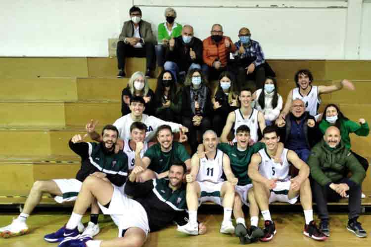 Partidàs. El Bàsquet Sitges-La Guixeta, va guanyar dissabte passat 65 a 91 a la complicadíssima pista del Reus Deportiu, en el que es podria considerar el millor partit dels Sitgetans del que portem de temporada. I no va ser tant pel joc realitzat, que va ser bo evidentment, sinó per la mentalitat guanyadora, la paciència i la concentració mantinguda els quaranta minuts.