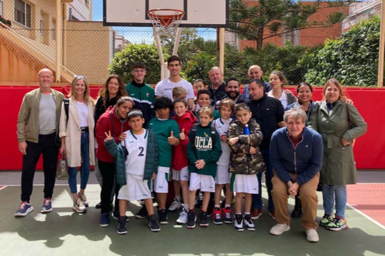 Un triple d'en Bustos a manca de 4 segons pel final de la pròrroga, va servir al Sènior A del Bàsquet Sitges – La Guixeta per imposar-se 90 a 93 al CB Quart en el primer partit de la lligueta d'ascens a Primera Catalana. La cistella d'en Bustos va ser un magnífic colofó al seu partidàs, 27 punts i 29 de valoració. El millor dels sitgetans.