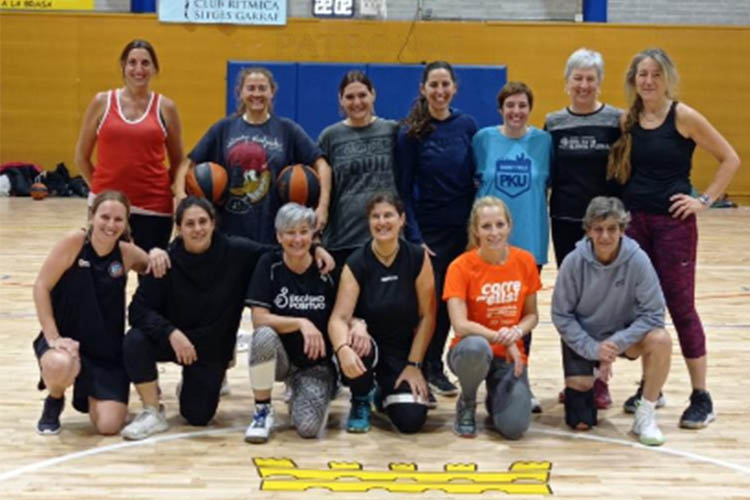 Partit molt complert dels sitgetans on afirmen clarament que són candidats a l’ascens de categoria. A base de treball, sacrifici i esforç col·lectiu on tots els jugadors han sumat s’ha pogut viure una gran tarda de bàsquet. Ara cal continuar amb aquesta dinàmica i no baixar en cap moment la concentració.
