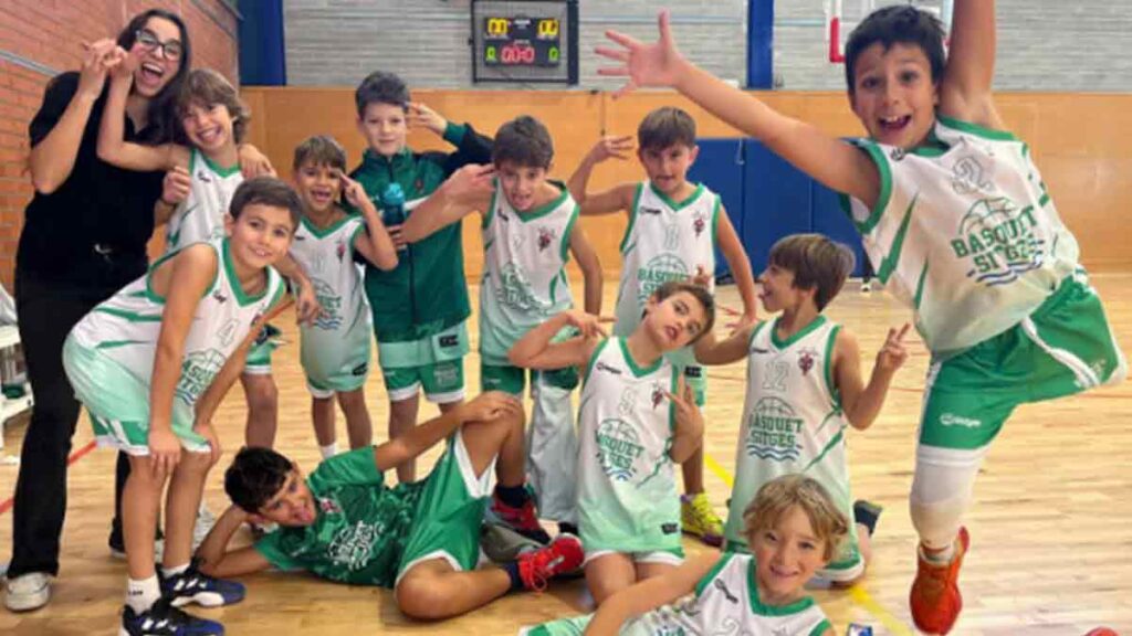 Carlos Fernàndez, Oriol Camprubi 12, Ignacio Velasco 15, Marçal Gosalvez 18, Angel Miguelsanz, Juan Antonio Bustos 4, Nil Bellmonte, Fernando Albaladejo, Alejandro Martínez, Ignacio Lloret, Federico Garcia 5, Ivan Ramírez, Andreu Rodriguez, Biel Reinon, Randy Parra 4.