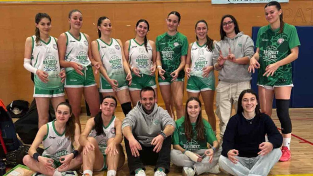 El Bàsquet Sitges no va poder sumar la victòria en un partit complicat contra el Sant Ignasi Barcelona, que va acabar amb un marcador de 30-42. L’equip va competir amb intensitat durant bona part del matx, però les dificultats en l’encert i les pèrdues de pilota van acabar sent determinants.
